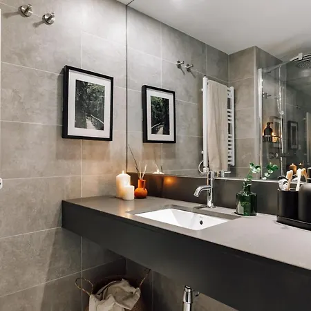 Olite - 2 Bedrooms In Eixample Esquerra Barcelona